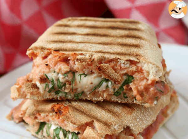 Panini con Salmón Ahumado